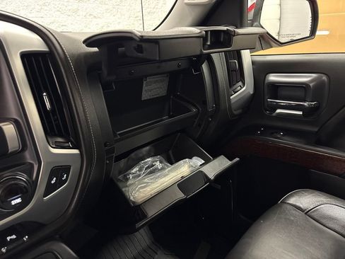 Used 2018 GMC Sierra 1500 SLT w/ SLT Premium Package AWD/4WD image 27