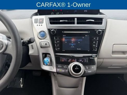 Used 2017 Toyota Prius V Three w/ Carpet Mat Package FWD image 7