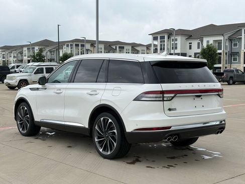 Used 2022 Lincoln Aviator Reserve w/ Equipment Group 201A AWD/4WD image 5