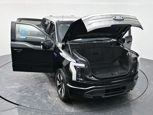 Used 2024 Ford F150 Lightning Lariat image 54