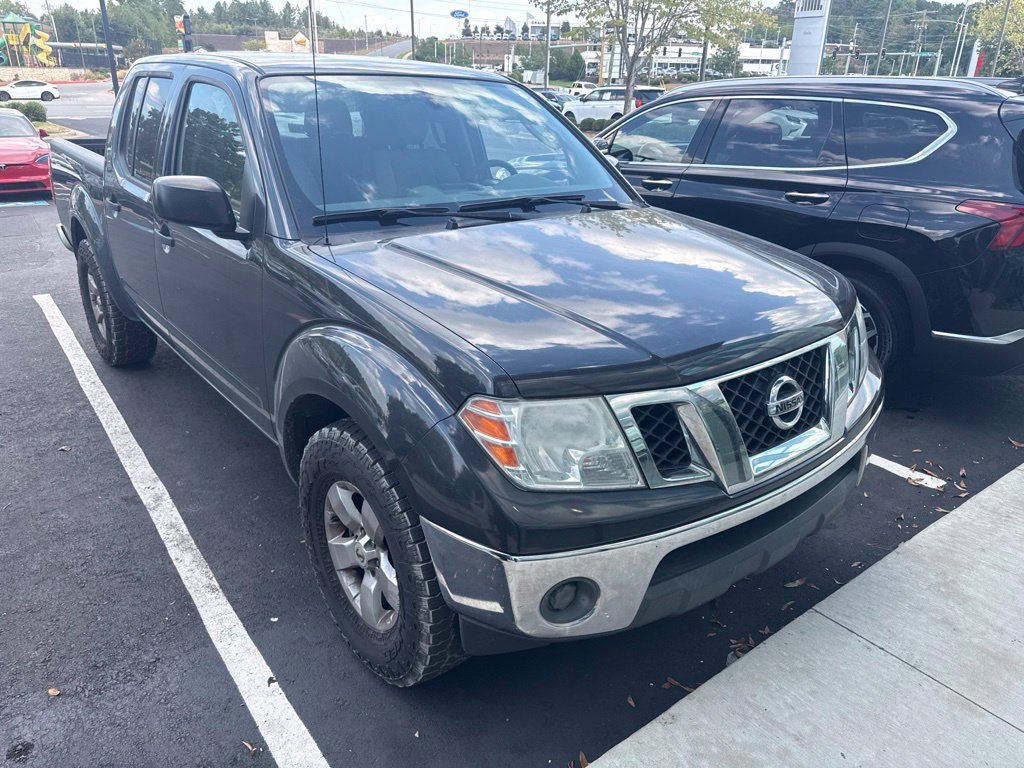 Used 2011 Nissan Frontier SV RWD image 2