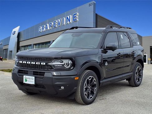 New 2025 Ford Bronco Sport Outer Banks w/ Outer Banks Tech Package+ AWD/4WD image 8