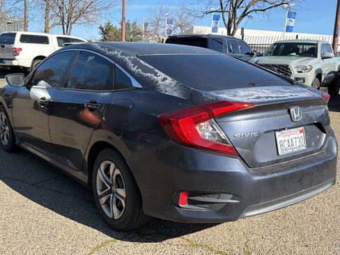 Used 2018 Honda Civic LX image 7