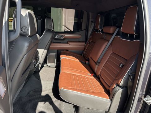 Used 2025 GMC Sierra 1500 Denali Ultimate image 26