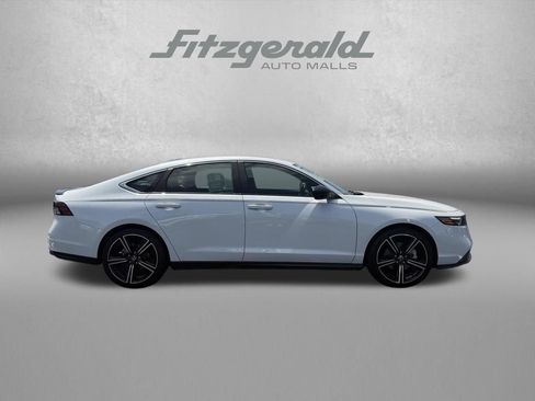 Used 2024 Honda Accord Sport image 5