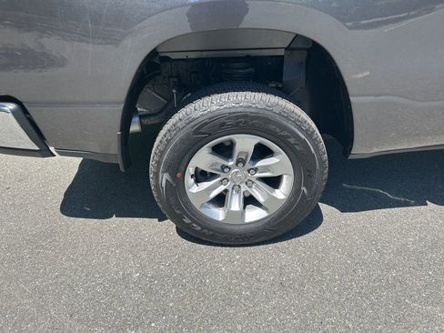 Used 2023 RAM 1500 Laramie AWD/4WD image 31