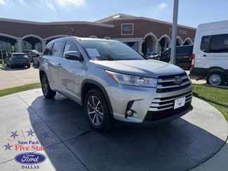 Used 2018 Toyota Highlander XLE video 1