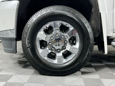 Used 2016 GMC Sierra 2500 SLT w/ Suspension Package, Off-Road image 30