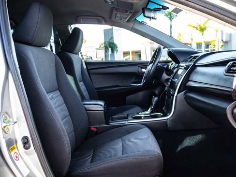 Certified 2017 Toyota Camry LE image 21