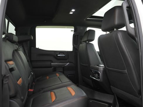 Used 2021 GMC Sierra 1500 AT4 w/ AT4 Premium Package image 12
