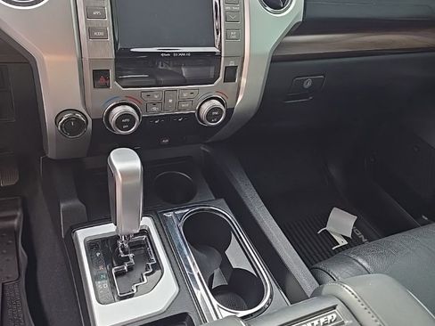 Used 2019 Toyota Tundra Limited w/ Limited Premium Package image 4