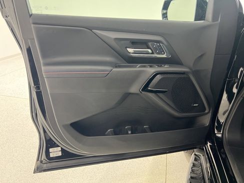 New 2024 Chevrolet Silverado EV RST image 18