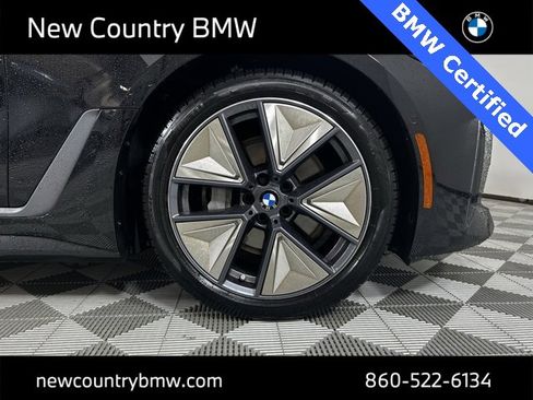 Certified 2025 BMW i4 xDrive40i w/ Parking Assistance Package image 9