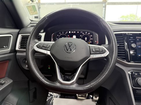 Used 2022 Volkswagen Atlas Cross Sport SEL Premium R-Line AWD/4WD image 15
