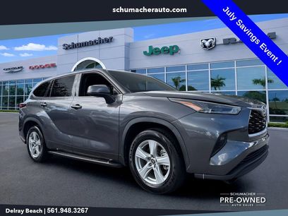 Used 2021 Toyota Highlander LE