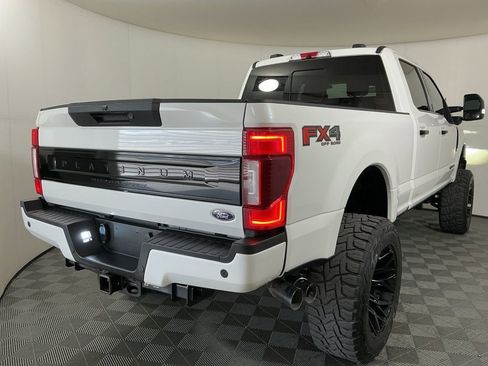 Used 2022 Ford F250 Platinum image 5