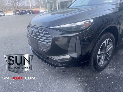 Used 2025 Audi Q5 Premium w/ 19" Wheel Package image 29