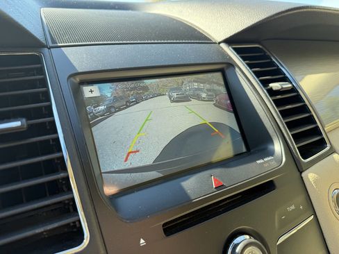 Used 2017 Ford Taurus SEL w/ Equipment Group 201A image 20