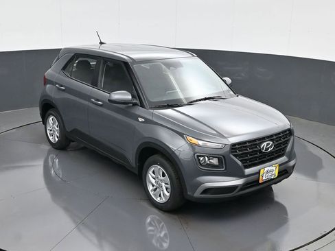 New 2026 Hyundai Venue SE image 15