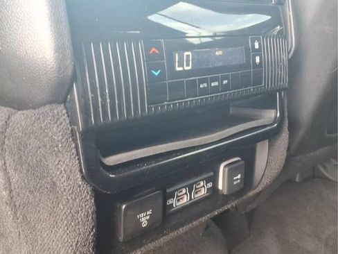 Used 2022 Jeep Wagoneer Series II RWD image 21
