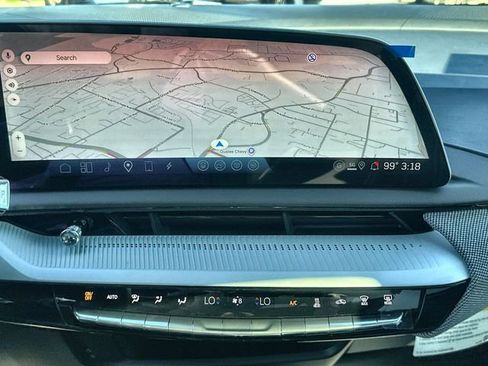 New 2025 Cadillac Optiq Luxury 1 image 14