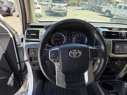 Used 2016 Toyota 4Runner SR5 image 13