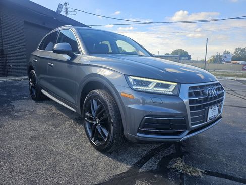 Used 2018 Audi Q5 2.0T Premium Plus w/ Premium Plus Package image 3