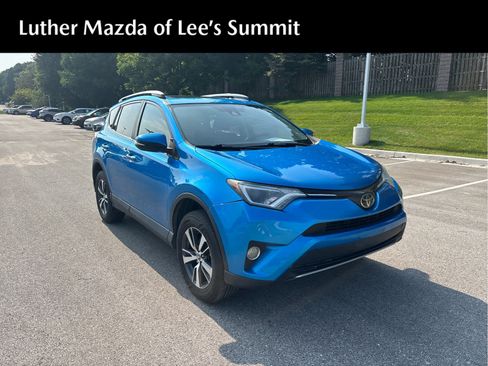 Used 2018 Toyota RAV4 XLE w/ Plus Extra Value Package FWD image 1