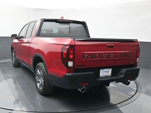 Used 2025 Honda Ridgeline TrailSport image 3