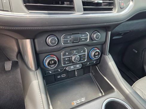 Used 2023 Chevrolet Tahoe LT w/ Luxury Package RWD image 27
