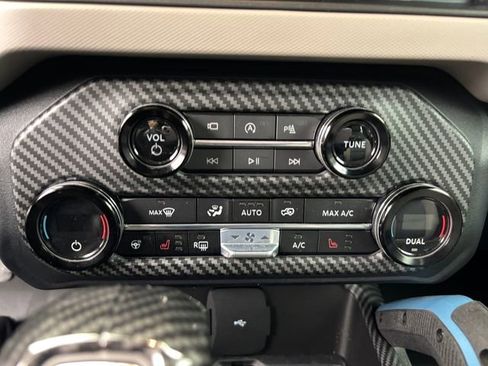 Used 2023 Ford Bronco Wildtrak AWD/4WD image 19