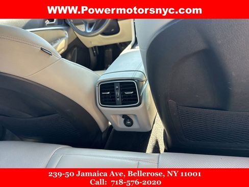 Used 2023 Genesis G70 2.0T image 20