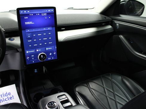 Used 2021 Ford Mustang Mach-E California Route 1 image 19