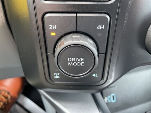 Used 2023 Ford F250 XLT image 21