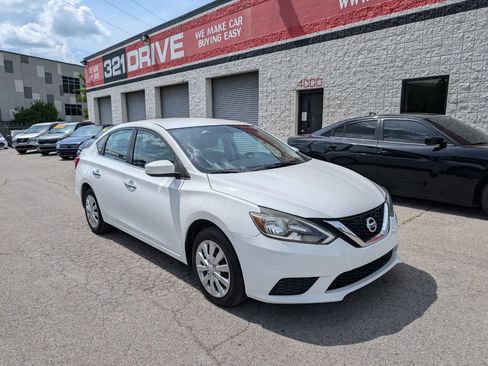 Used 2019 Nissan Sentra S FWD image 1