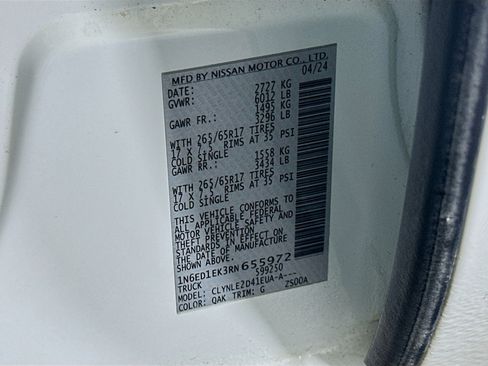 Used 2024 Nissan Frontier SL w/ Technology Package image 12