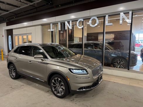 Certified 2023 Lincoln Nautilus Reserve AWD/4WD image 4