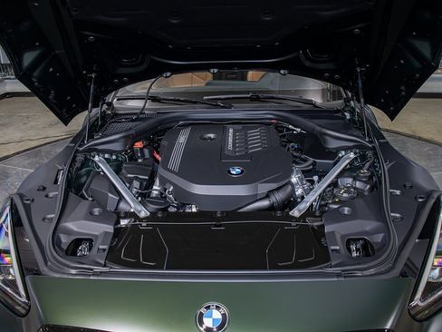 New 2026 BMW Z4 M40i w/ Premium Package image 7
