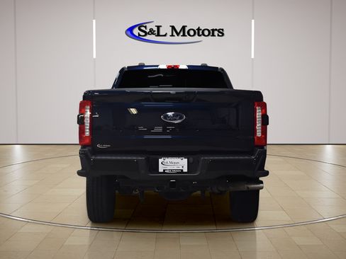 Used 2023 Ford F250 Lariat w/ Sport Appearance Package AWD/4WD image 7