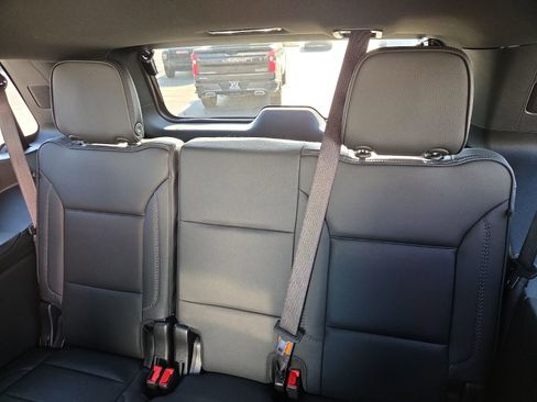 Certified 2024 GMC Yukon Denali image 11