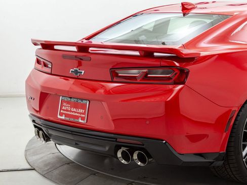 Used 2018 Chevrolet Camaro ZL1 image 14