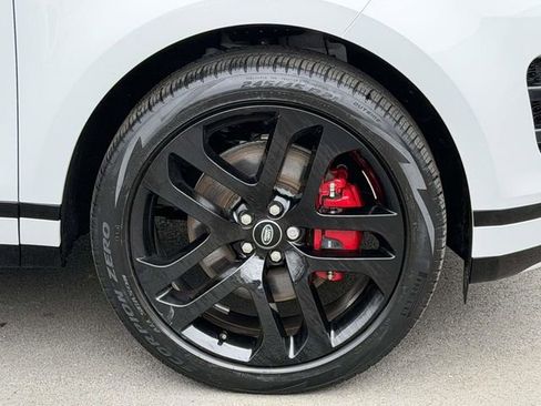 Used 2023 Land Rover Range Rover Evoque R-Dynamic SE image 7