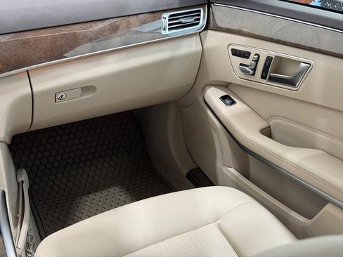 Used 2015 Mercedes-Benz E 350 4MATIC Sedan image 12