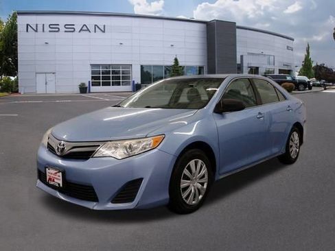 Used 2012 Toyota Camry SE image 6