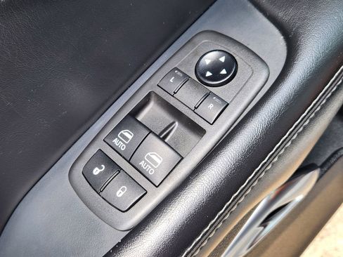 Used 2021 Dodge Challenger R/T Scat Pack RWD image 35