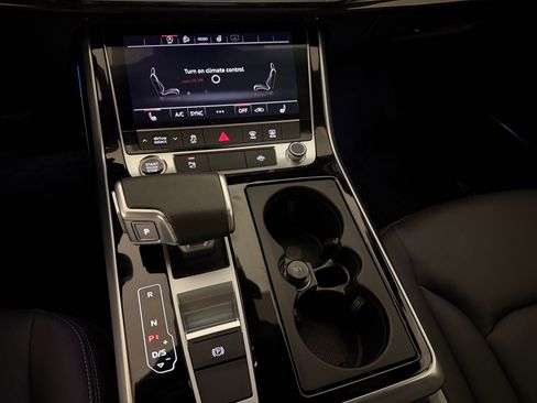 Certified 2026 Audi Q7 2.0T Premium AWD/4WD image 18