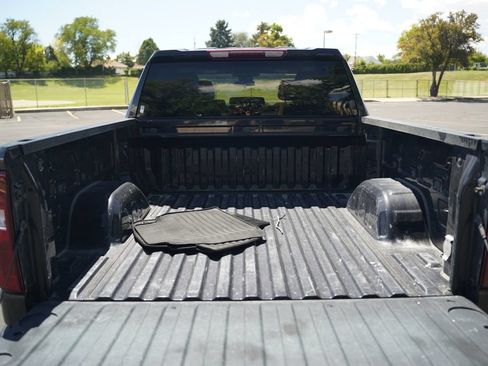 Used 2022 Chevrolet Silverado 1500 Custom AWD/4WD image 12