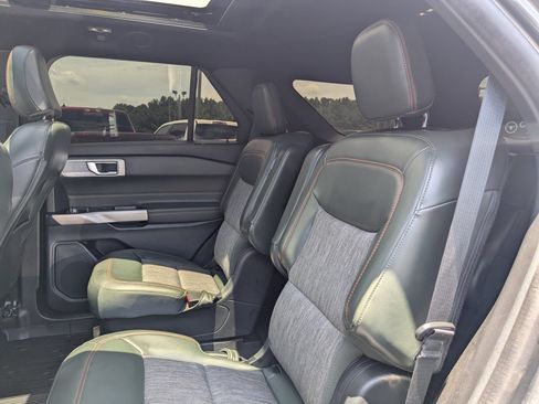 Used 2022 Ford Explorer Timberline w/ Timberline Technology Package AWD/4WD image 25