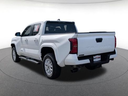 Used 2024 Toyota Tacoma SR5 RWD image 4