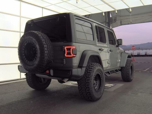 Used 2019 Jeep Wrangler Unlimited Sport S image 4